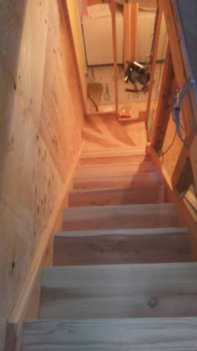 無垢材での造作でした。綺麗でした！